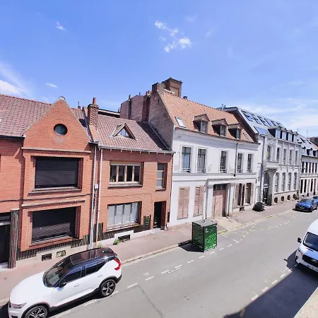 아파트 2-bedroom Design And Prestige Vieux-lille *