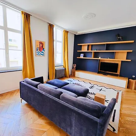 2-bedroom Design And Prestige Vieux-lille 릴